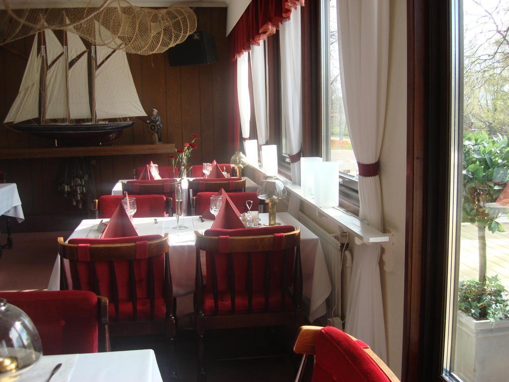 Eckeroe Hotell & Restaurang Exterior photo